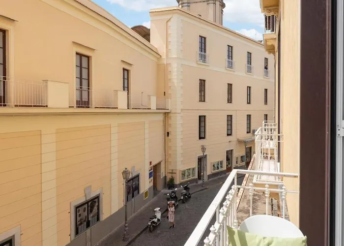 Bed & Breakfast Beauty